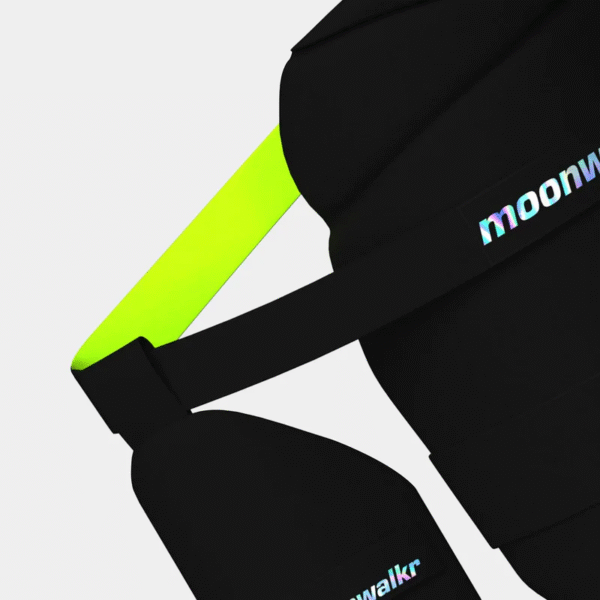 MoonWalkr Thigh Guard 2.0 Black (Medium, RH) - Image 4